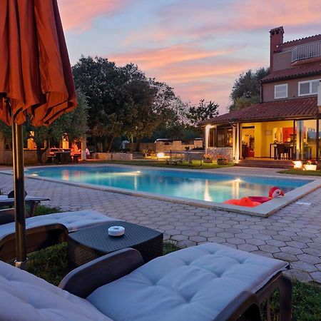 Guesthouse "Barboska" - Big Outdoor Swimming Pool & Private Tennis Court Vodnjan Εξωτερικό φωτογραφία