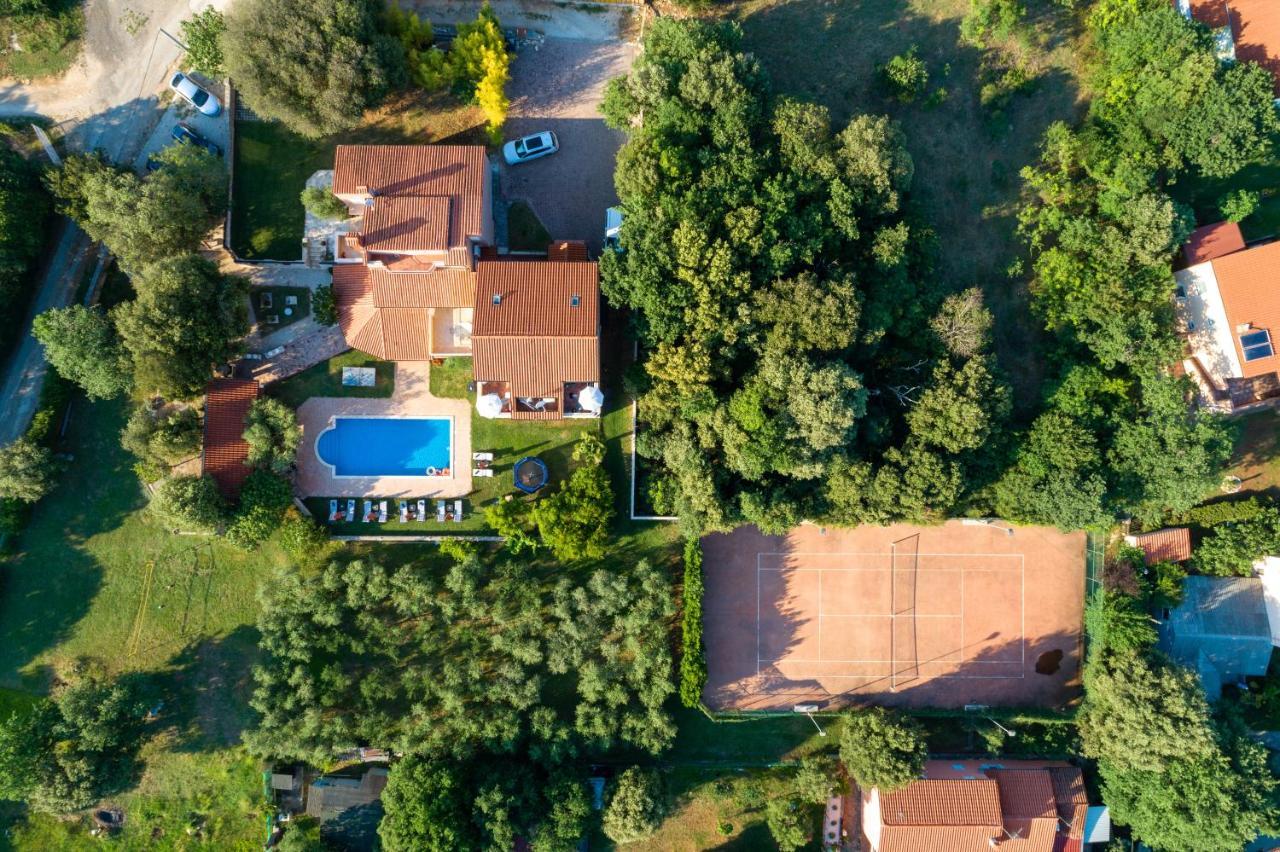 Guesthouse "Barboska" - Big Outdoor Swimming Pool & Private Tennis Court Vodnjan Εξωτερικό φωτογραφία