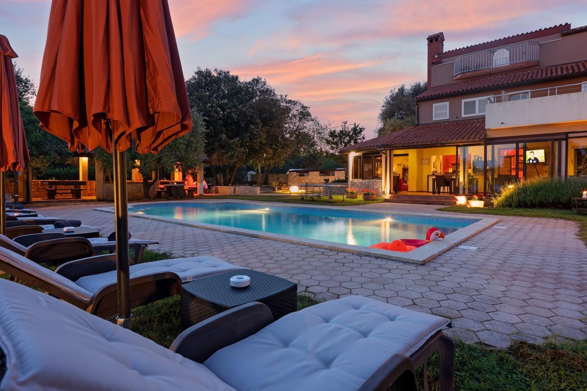 Guesthouse "Barboska" - Big Outdoor Swimming Pool & Private Tennis Court Vodnjan Εξωτερικό φωτογραφία