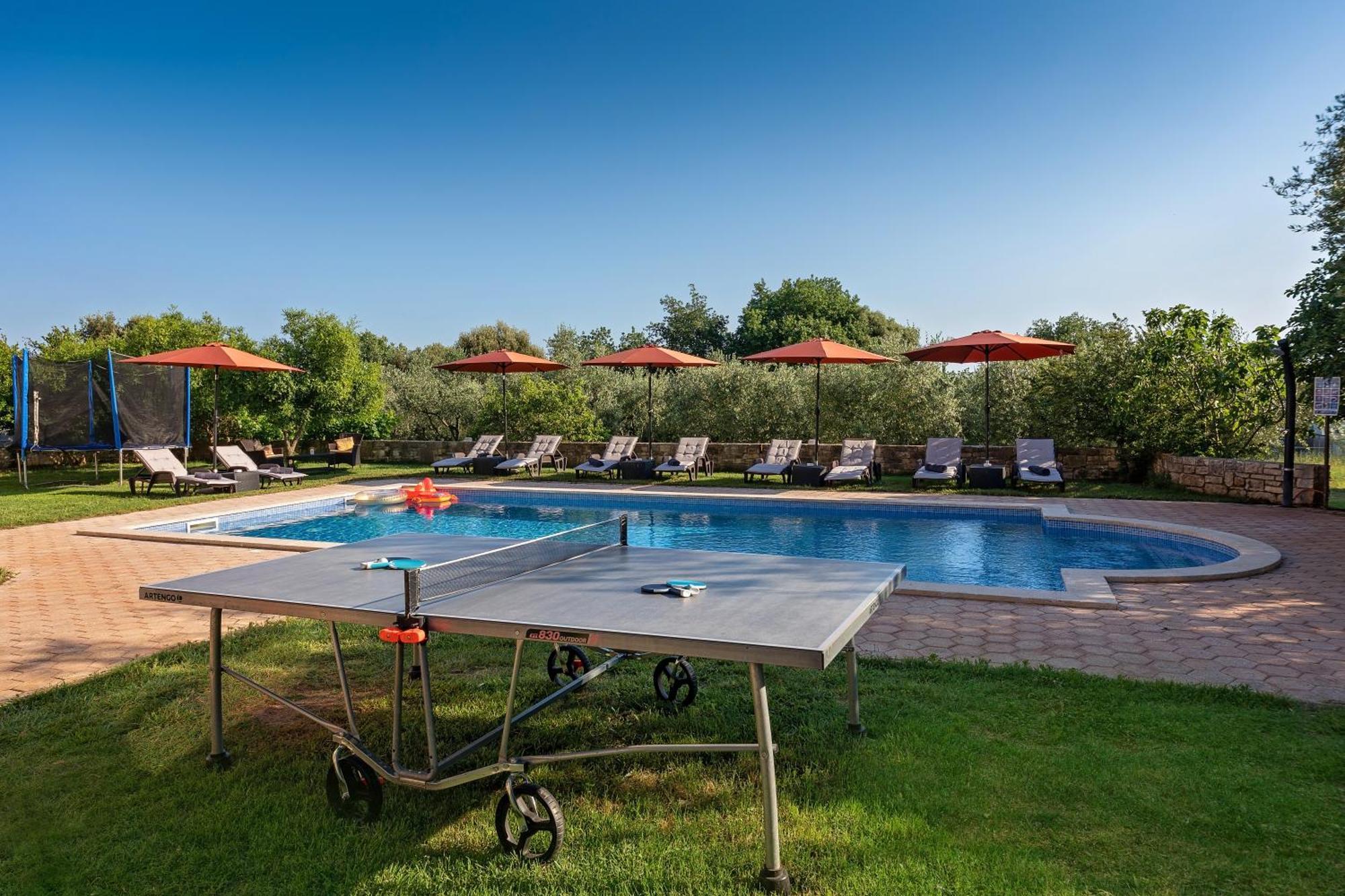 Guesthouse "Barboska" - Big Outdoor Swimming Pool & Private Tennis Court Vodnjan Εξωτερικό φωτογραφία