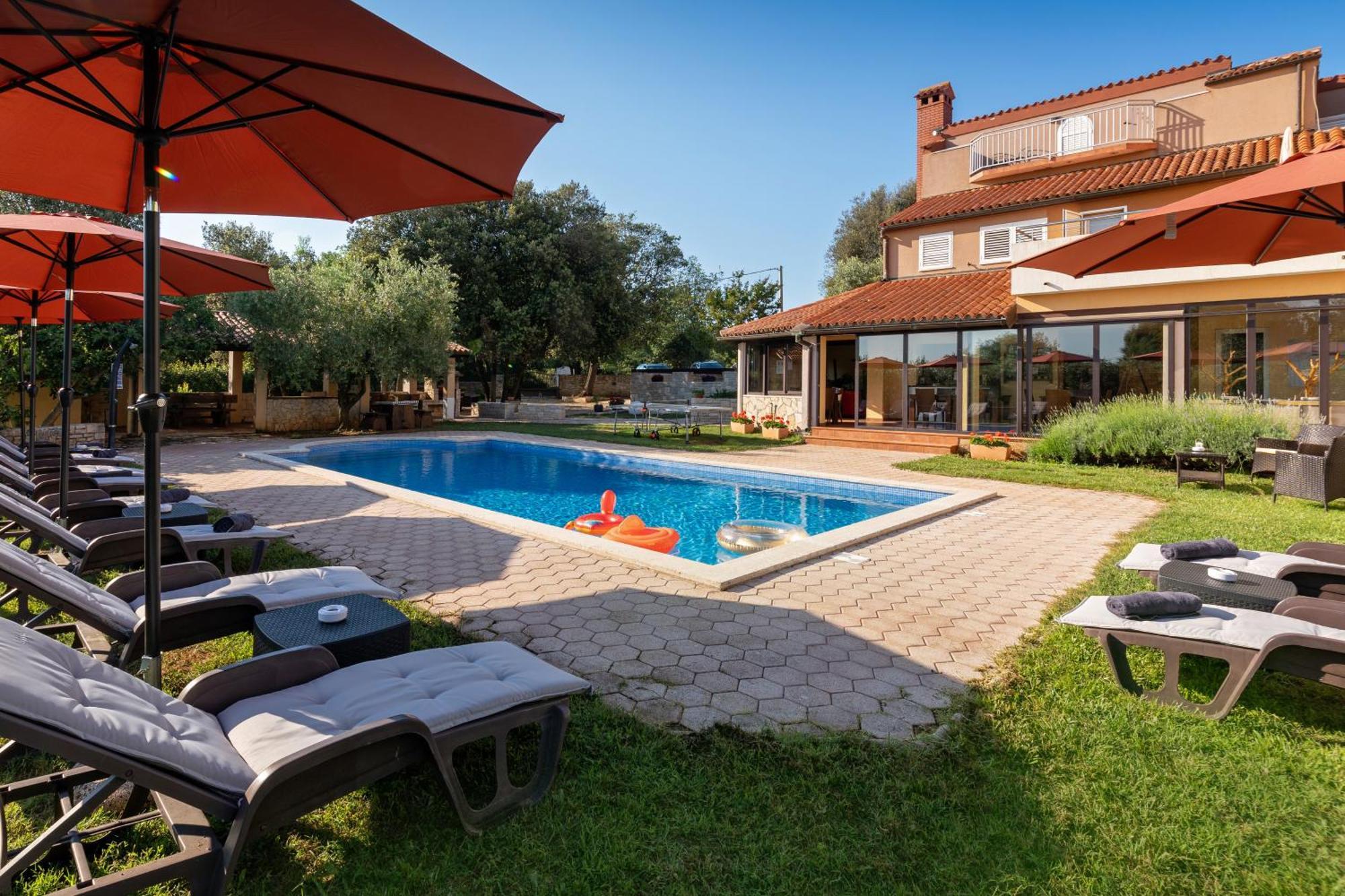 Guesthouse "Barboska" - Big Outdoor Swimming Pool & Private Tennis Court Vodnjan Εξωτερικό φωτογραφία