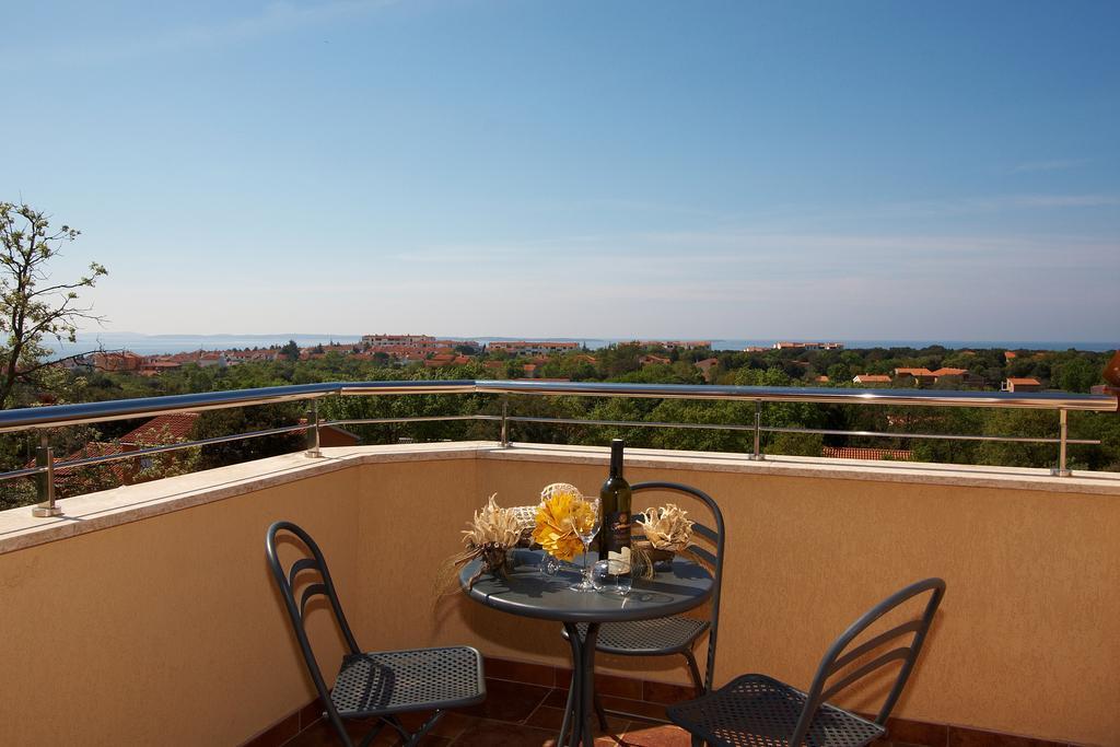 Guesthouse "Barboska" - Big Outdoor Swimming Pool & Private Tennis Court Vodnjan Δωμάτιο φωτογραφία