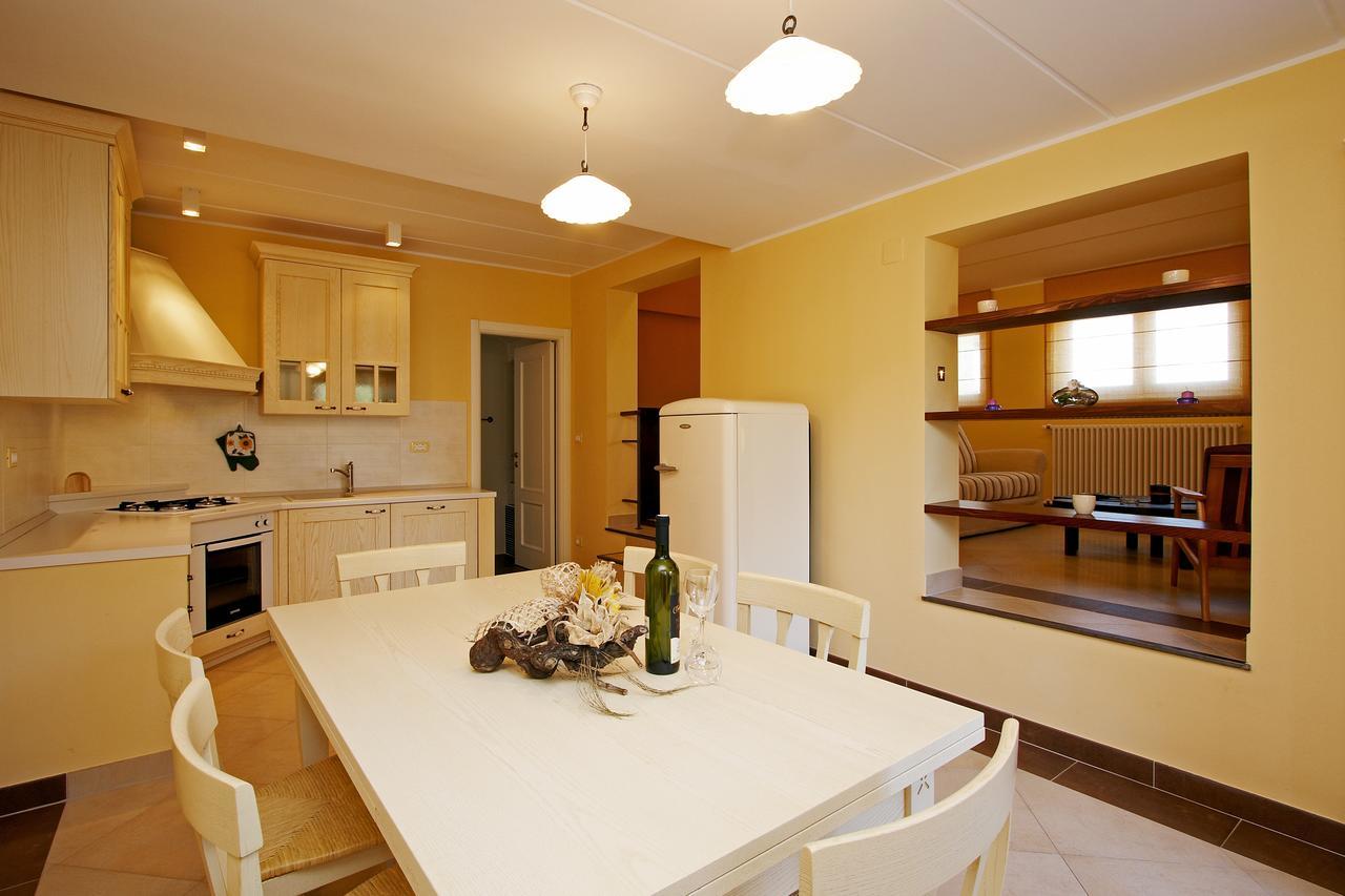 Guesthouse "Barboska" - Big Outdoor Swimming Pool & Private Tennis Court Vodnjan Δωμάτιο φωτογραφία